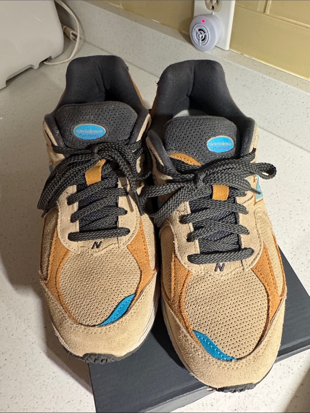 New Balance “Incense” Beige Blue Purple Tan Multicolor Running Sneaker - Picture 3 of 9